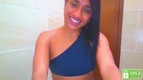 Snapshot of lil_ith chatting on January 2, 2025, 12:23 am Lilith online show from January 2, 2025, 12:23 am