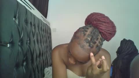 lil_meg online show from March 7, 2026, 9:06 am