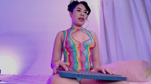 Snapshot of lil_swaay chatting on July 27, 2026, 4:03 pm Lola online show from July 27, 2026, 4:03 pm