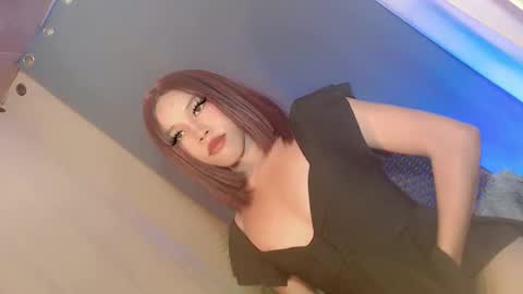 lil_trixxy online show from June 8, 2026, 12:16 pm