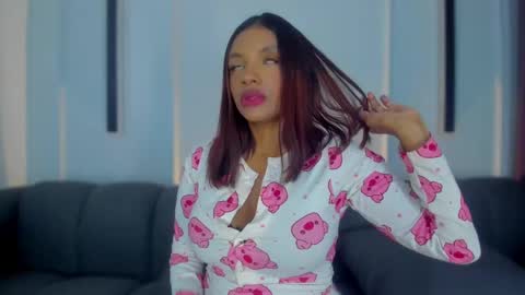 Snapshot of lila_cohen chatting on February 10, 2025, 9:36 am L I L A online show from February 10, 2025, 9:36 am