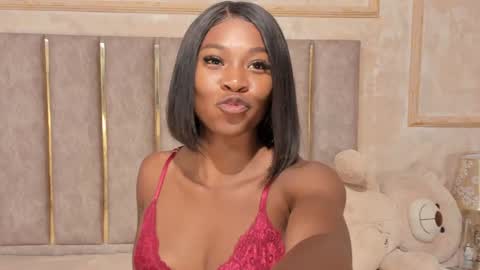 Snapshot of lilabeily chatting on January 31, 2025, 10:52 pm lila bailey online show from January 31, 2025, 10:52 pm