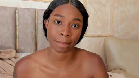 Snapshot of lilabeily chatting on February 6, 2025, 2:11 am lila bailey online show from February 6, 2025, 2:11 am