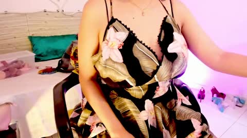 Snapshot of lilah_sweet chatting on June 2, 2026, 12:07 pm Lilah Sweet online show from June 2, 2026, 12:07 pm