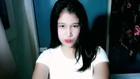 Snapshot of lilatmaho chatting on February 21, 2026, 12:28 pm Im Rain online show from February 21, 2026, 12:28 pm