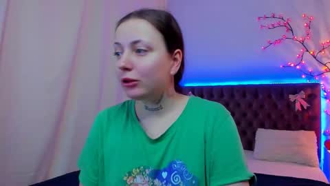 Snapshot of lilavame chatting on November 22, 2025, 2:05 pm LilaVame online show from November 22, 2025, 2:05 pm