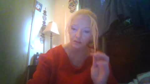 lilbit4u online show from February 16, 2025, 7:38 pm