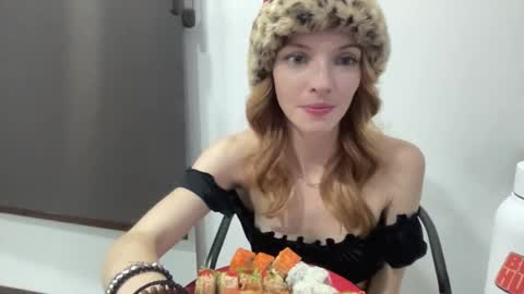 Snapshot of lilbitali chatting on December 22, 2025, 4:31 am Aligator online show from December 22, 2025, 4:31 am