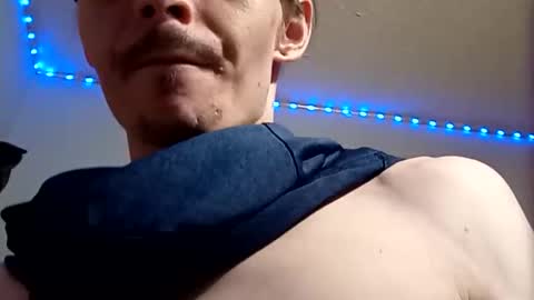 lildman420 online show from November 19, 2025, 10:32 pm