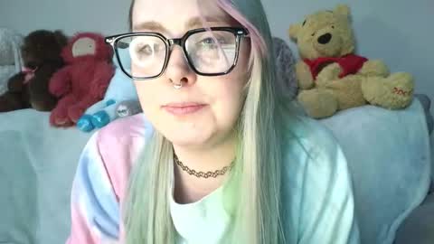 emily ryanson online show from February 5, 2026, 10:25 pm