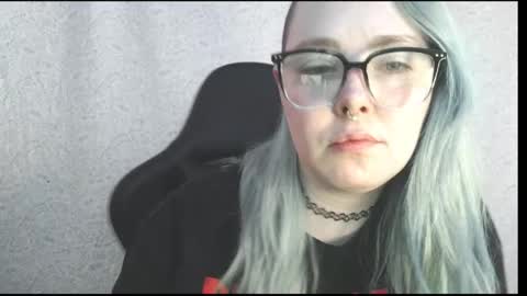 Snapshot of lilemmy1999 chatting on June 1, 2026, 8:10 pm emily ryanson online show from June 1, 2026, 8:10 pm