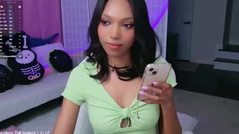 Snapshot of lileviemarie chatting on November 15, 2025, 2:42 am evie online show from November 15, 2025, 2:42 am