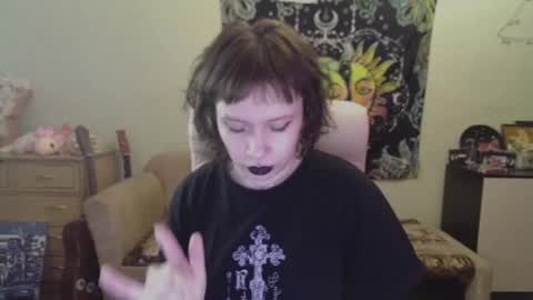 Snapshot of lileyfoxxx chatting on December 4, 2024, 10:24 am Lil online show from December 4, 2024, 10:24 am