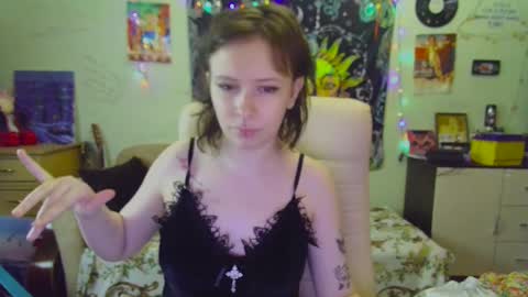 Snapshot of lileyfoxxx chatting on February 27, 2025, 7:04 pm Lil online show from February 27, 2025, 7:04 pm