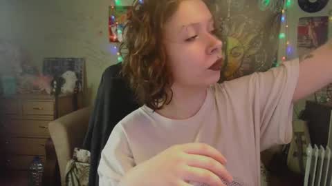 Snapshot of lileyfoxxx chatting on September 15, 2025, 10:48 am Lil online show from September 15, 2025, 10:48 am