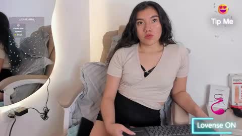 Snapshot of lili_candysex chatting on October 1, 2025, 12:44 pm Lili online show from October 1, 2025, 12:44 pm