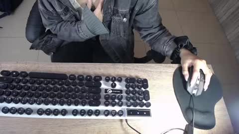 Snapshot of lili_conor_s chatting on February 20, 2025, 2:51 am Lili online show from February 20, 2025, 2:51 am