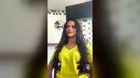 lili_evanss online show from June 27, 2026, 6:02 pm