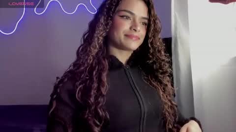lili_evanss online show from July 22, 2026, 5:38 pm