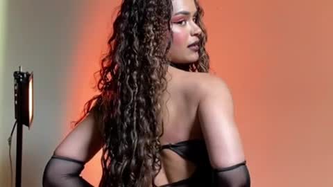 lili_evanss online show from July 28, 2026, 12:45 pm