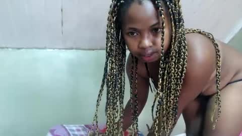 liliah online show from January 25, 2025, 7:49 am