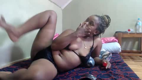 liliah online show from February 1, 2025, 12:58 pm