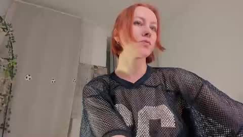 Snapshot of lilian_kroft chatting on June 24, 2026, 12:26 pm LIL online show from June 24, 2026, 12:26 pm
