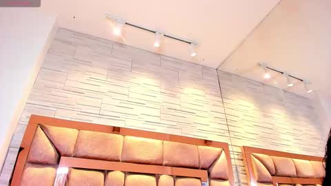 LILIAN  online show from November 26, 2025, 8:21 pm