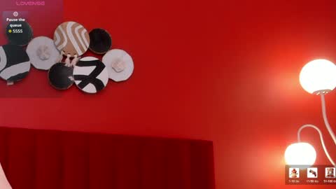 Lilian  online show from April 27, 2026, 1:36 am