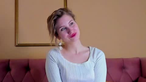 Lilian  online show from April 29, 2026, 1:32 am