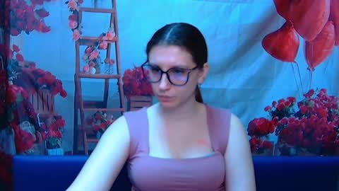 lilianashine online show from March 26, 2026, 6:30 am