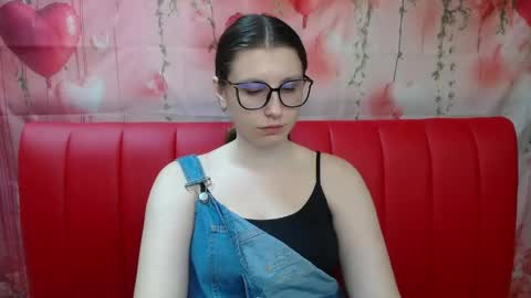 lilianashine online show from May 24, 2026, 5:12 am