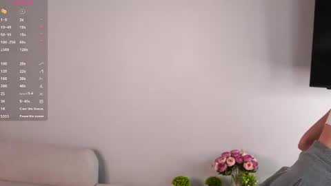 Snapshot of lilianbickford chatting on June 14, 2026, 3:03 pm Hi I am Luna online show from June 14, 2026, 3:03 pm
