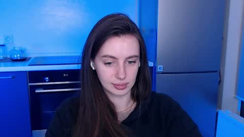 Lilu online show from April 26, 2026, 12:19 am