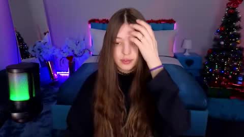 Lili Bakery online show from January 19, 2026, 2:04 am