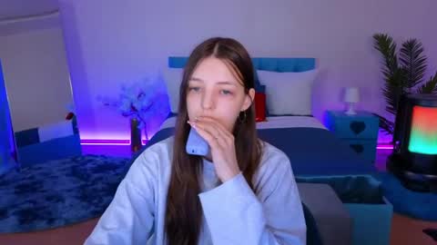 Lili Bakery online show from July 25, 2026, 3:04 am