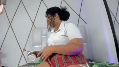 LIli cameron  online show from April 30, 2026, 11:38 am