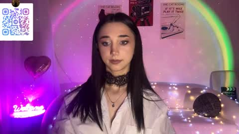 Lina online show from April 23, 2026, 10:34 pm