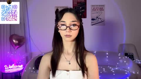 Snapshot of lilihalvorsen chatting on May 17, 2026, 10:06 pm Lina online show from May 17, 2026, 10:06 pm