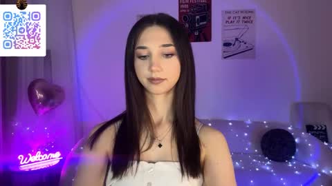 Snapshot of lilihalvorsen chatting on May 24, 2026, 10:37 pm Lina online show from May 24, 2026, 10:37 pm