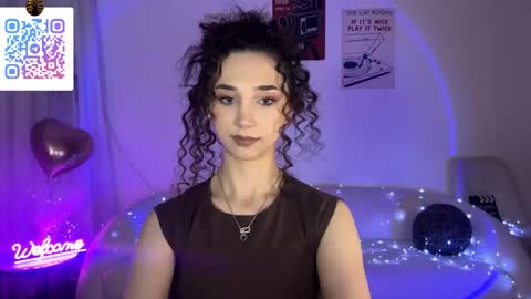 Snapshot of lilihalvorsen chatting on June 1, 2026, 10:22 pm Lina online show from June 1, 2026, 10:22 pm