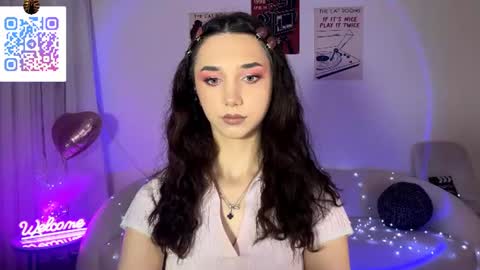 Snapshot of lilihalvorsen chatting on June 10, 2026, 10:19 pm Lina online show from June 10, 2026, 10:19 pm