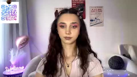 Snapshot of lilihalvorsen chatting on June 11, 2026, 2:53 am Lina online show from June 11, 2026, 2:53 am