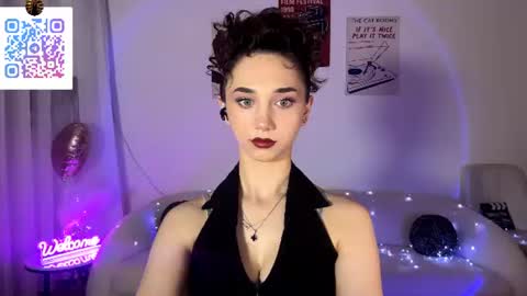 Snapshot of lilihalvorsen chatting on June 17, 2026, 10:10 pm Lina online show from June 17, 2026, 10:10 pm