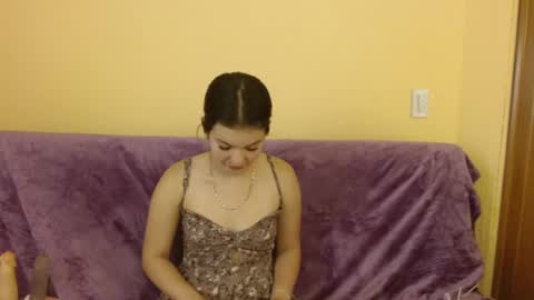 lilimini online show from February 1, 2025, 1:34 am