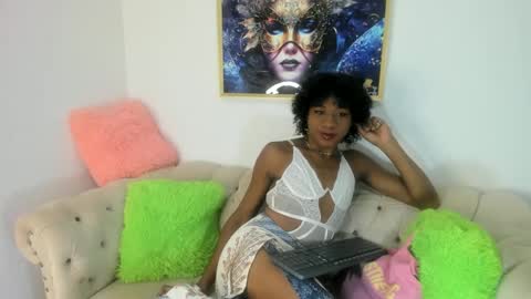 Snapshot of lilit2005_ chatting on February 27, 2025, 3:59 pm lilit2005_ online show from February 27, 2025, 3:59 pm