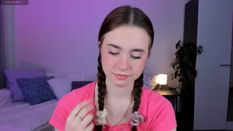 Snapshot of lilit_charm chatting on June 15, 2026, 3:20 am lilit_charm online show from June 15, 2026, 3:20 am