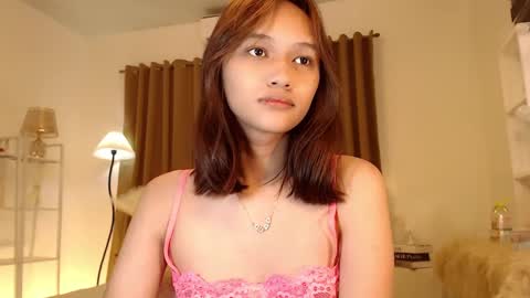 Snapshot of lilit_sensual chatting on March 10, 2025, 6:38 am Chloe online show from March 10, 2025, 6:38 am