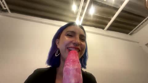 Snapshot of lilith_3r chatting on June 3, 2026, 4:37 am Lilith online show from June 3, 2026, 4:37 am