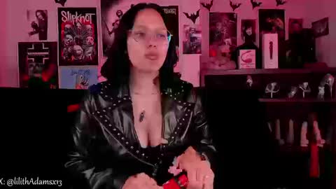 Snapshot of lilith_deveraux_ chatting on March 19, 2026, 3:27 pm MISTRESS LILITH online show from March 19, 2026, 3:27 pm